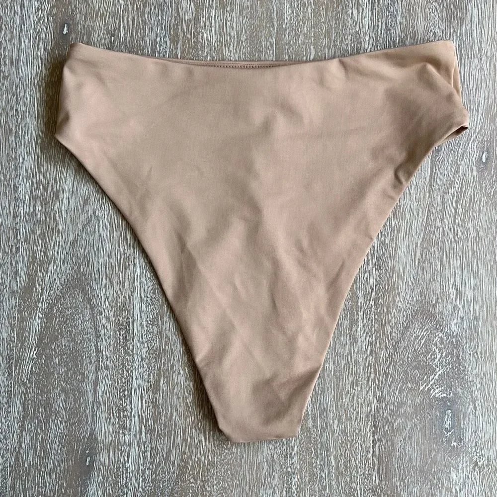 SKIMS Signature Swim Bandeau Bikini Top & Mid Waist Bottom Orche Bottom Size S